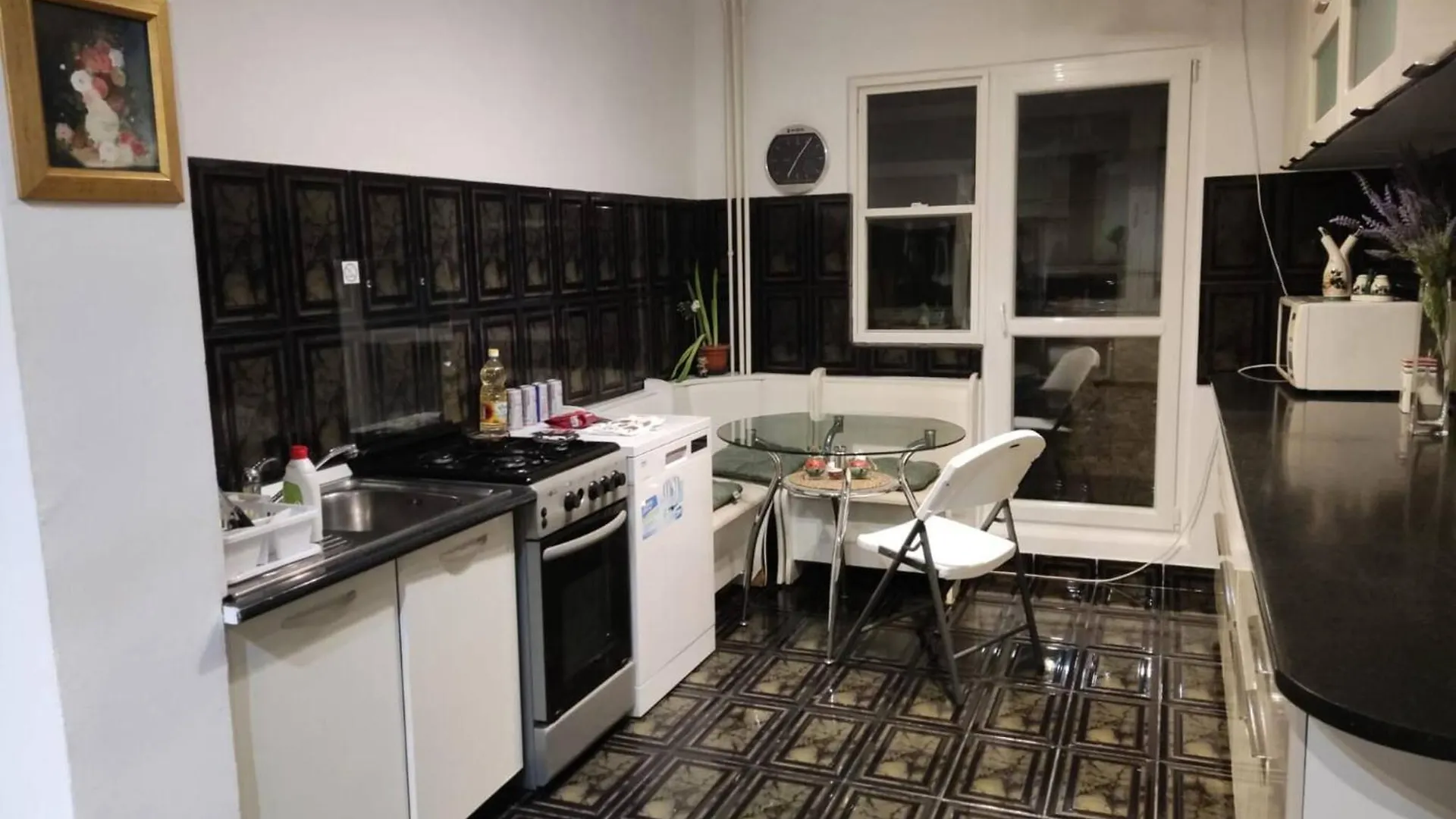Parklake 4 Rooms With 6 Beds Accomodates 9 People Entire Apartment Bucharest Romania