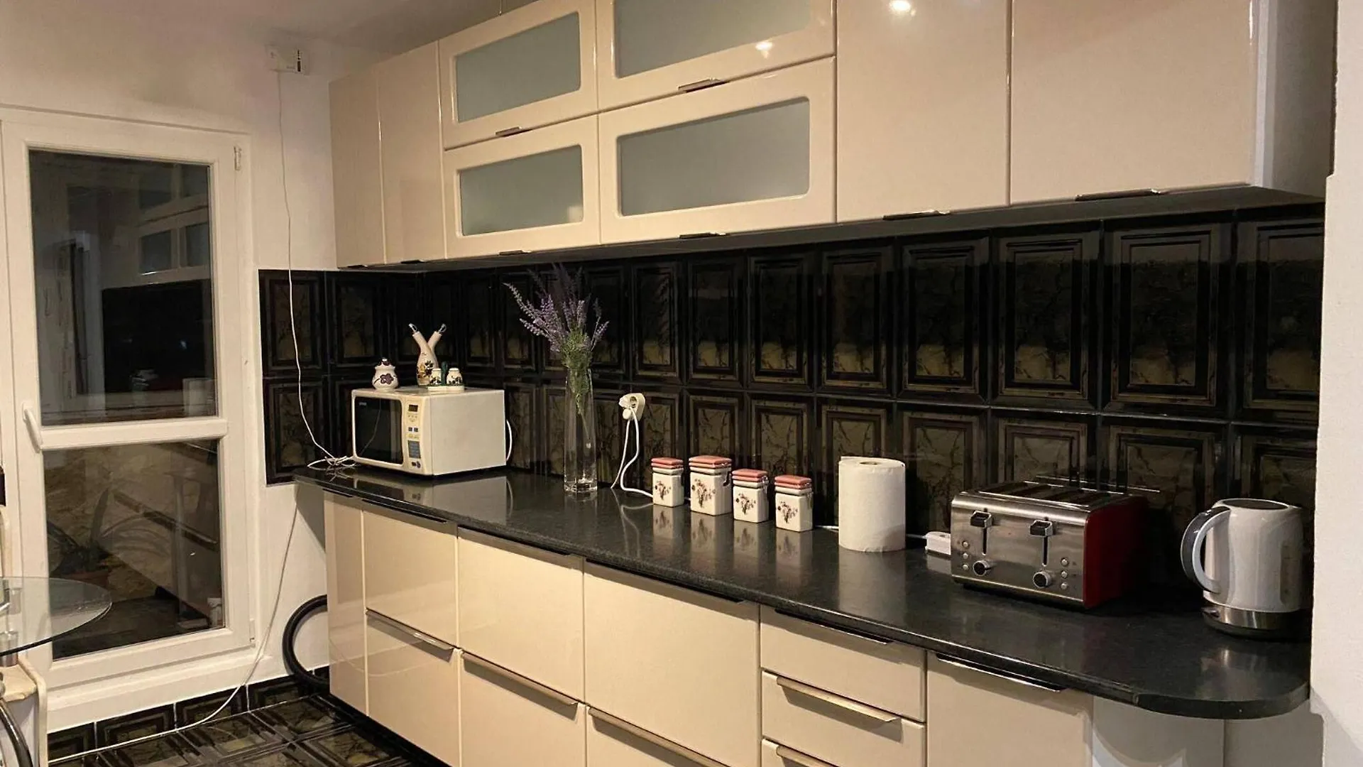 Parklake 4 Rooms With 6 Beds Accomodates 9 People Entire Apartment Bucharest