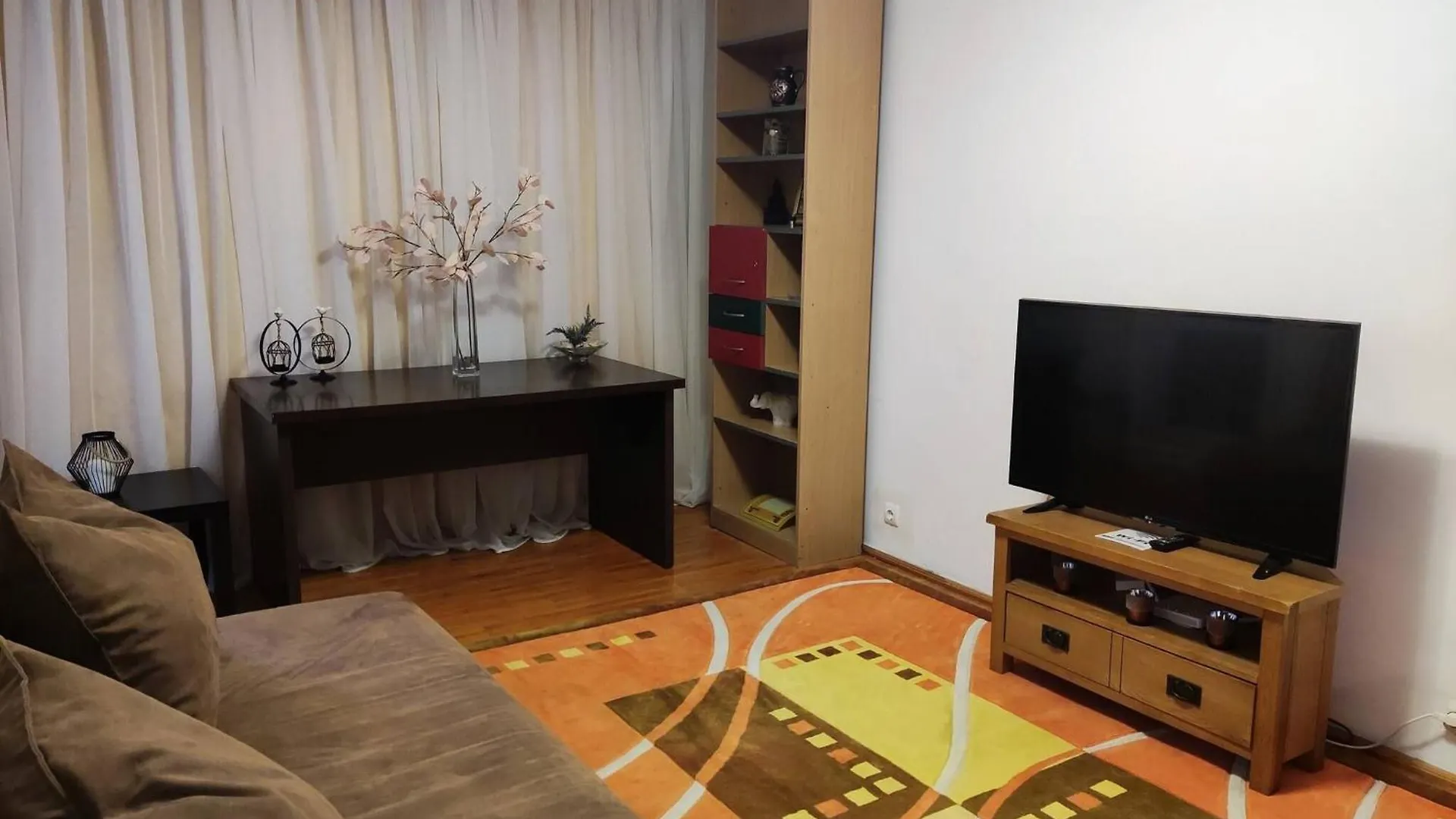 Parklake 4 Rooms With 6 Beds Accomodates 9 People Entire Apartment location